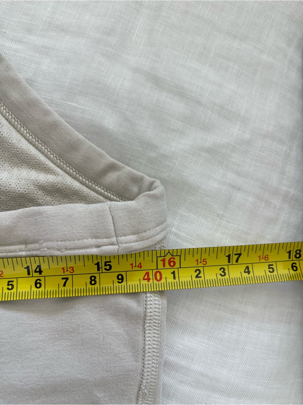 Vuori Cream Racerback Cropped Tank - Picture 7 of 7